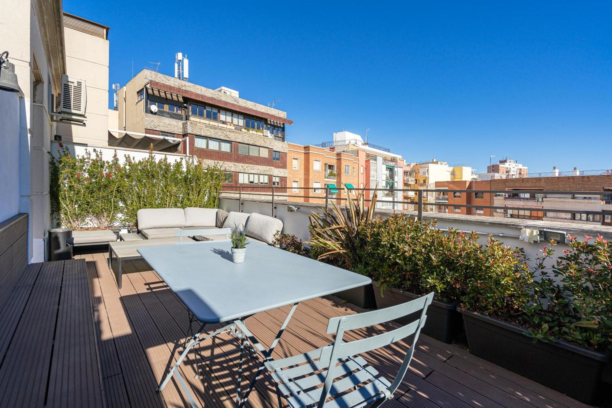 Feelathome Waldorf Suites Apartments 马德里 外观 照片