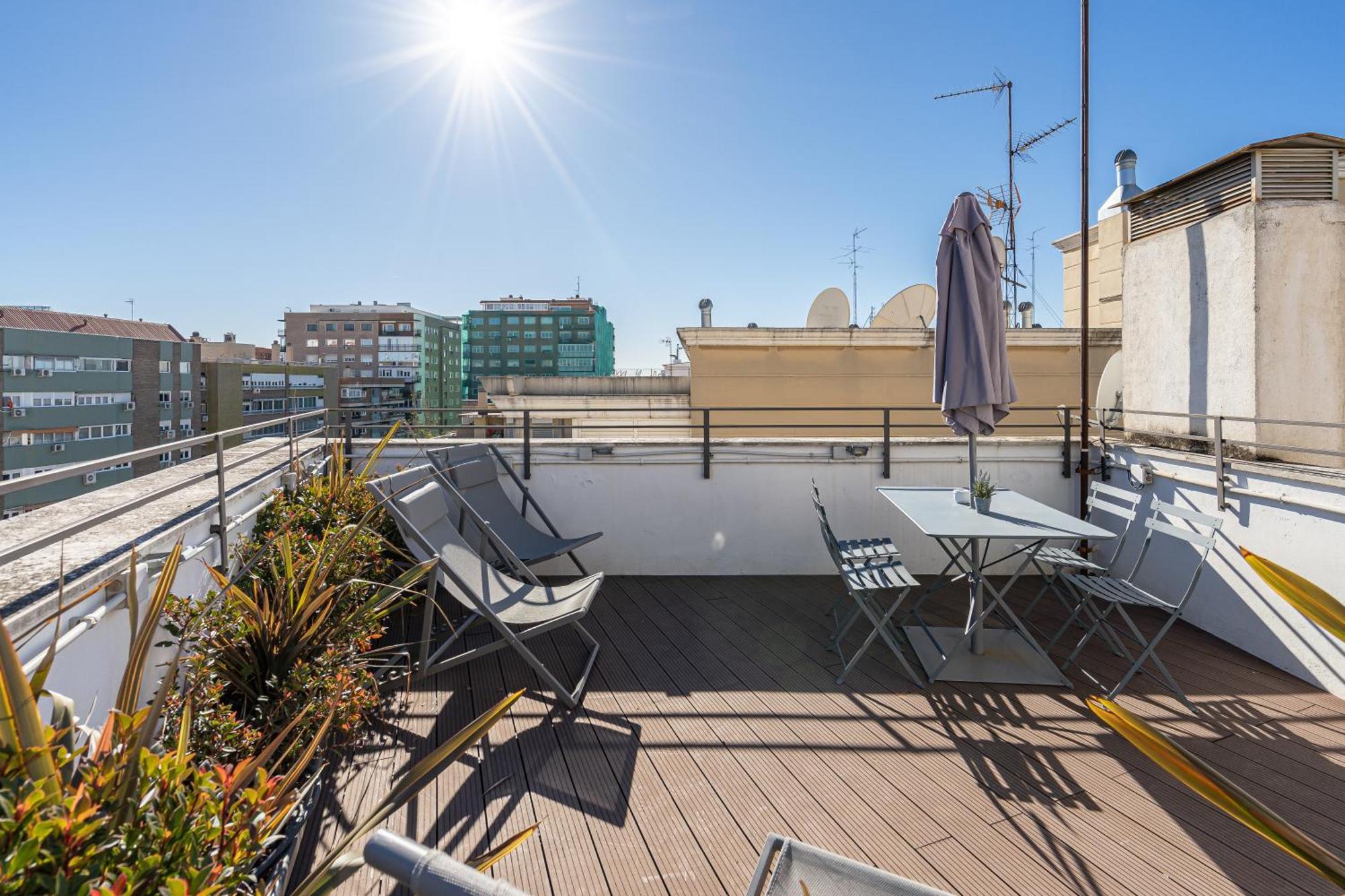Feelathome Waldorf Suites Apartments 马德里 外观 照片