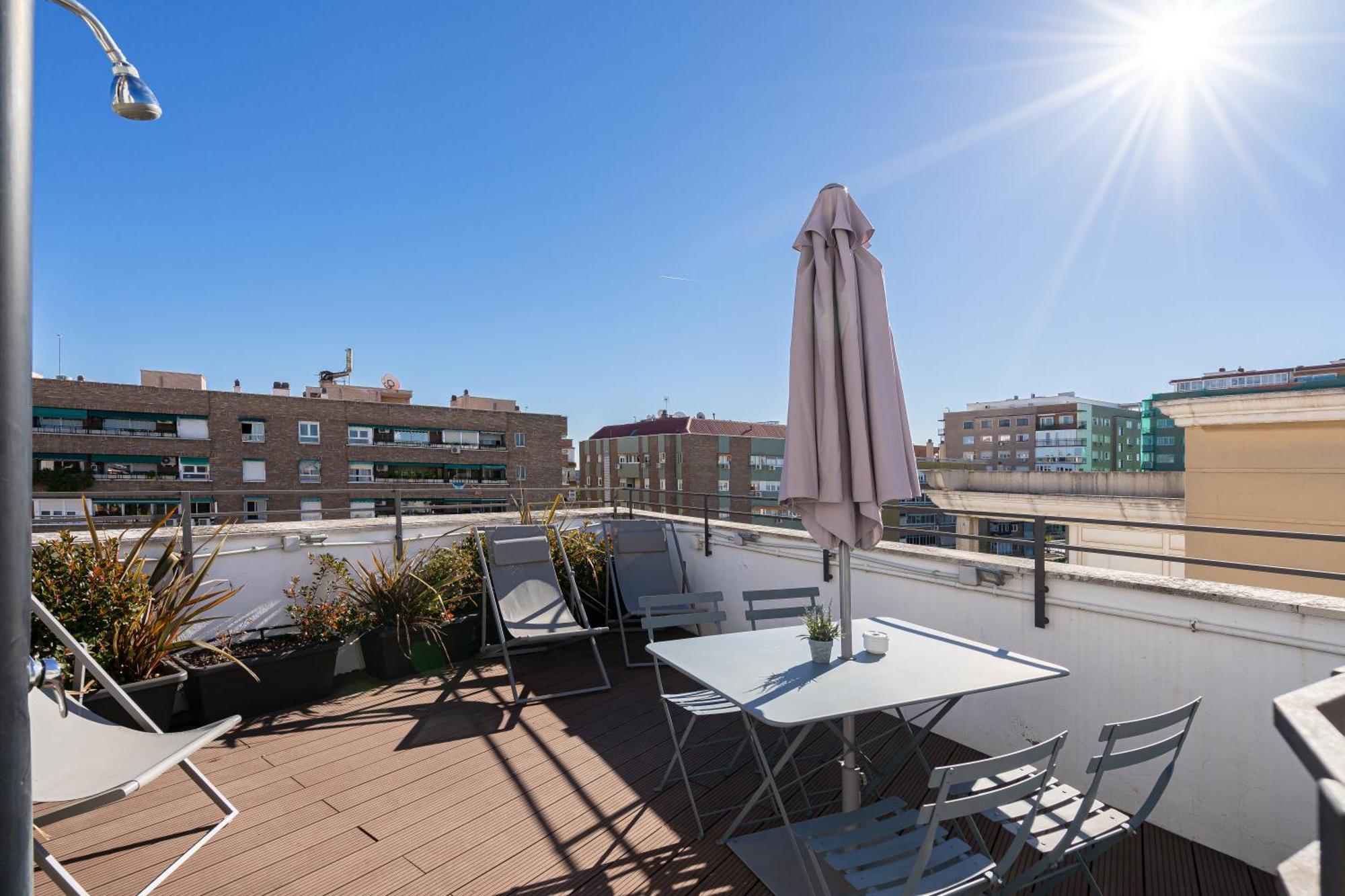 Feelathome Waldorf Suites Apartments 马德里 外观 照片
