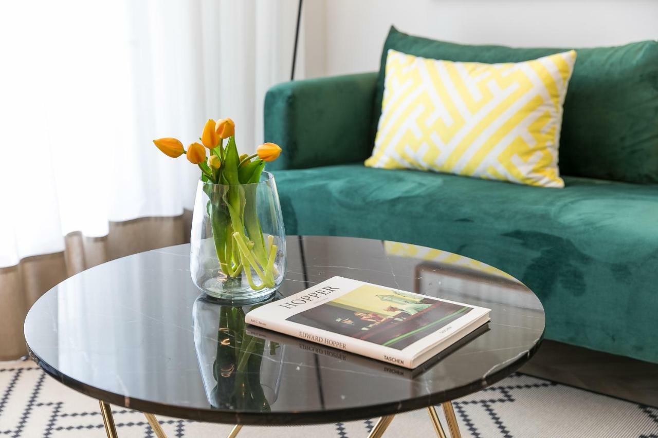 Feelathome Waldorf Suites Apartments 马德里 外观 照片