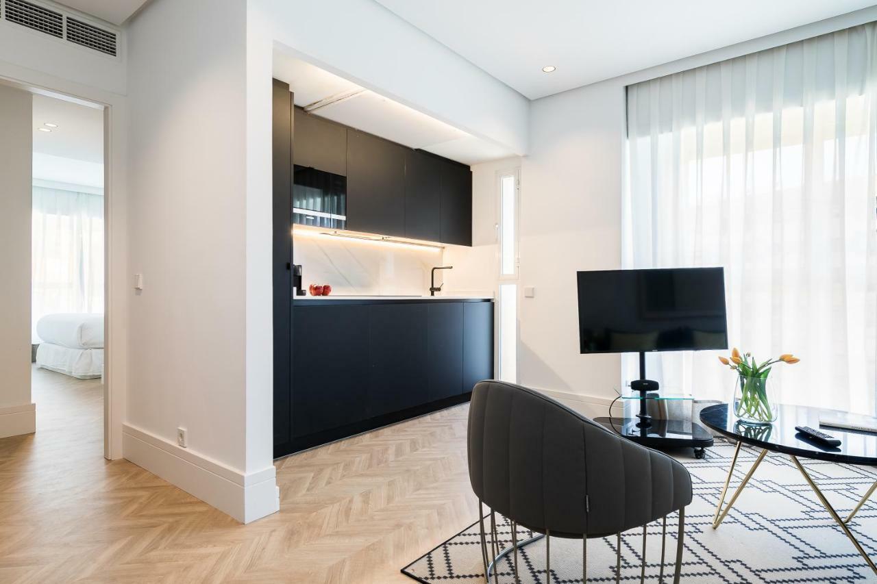 Feelathome Waldorf Suites Apartments 马德里 外观 照片