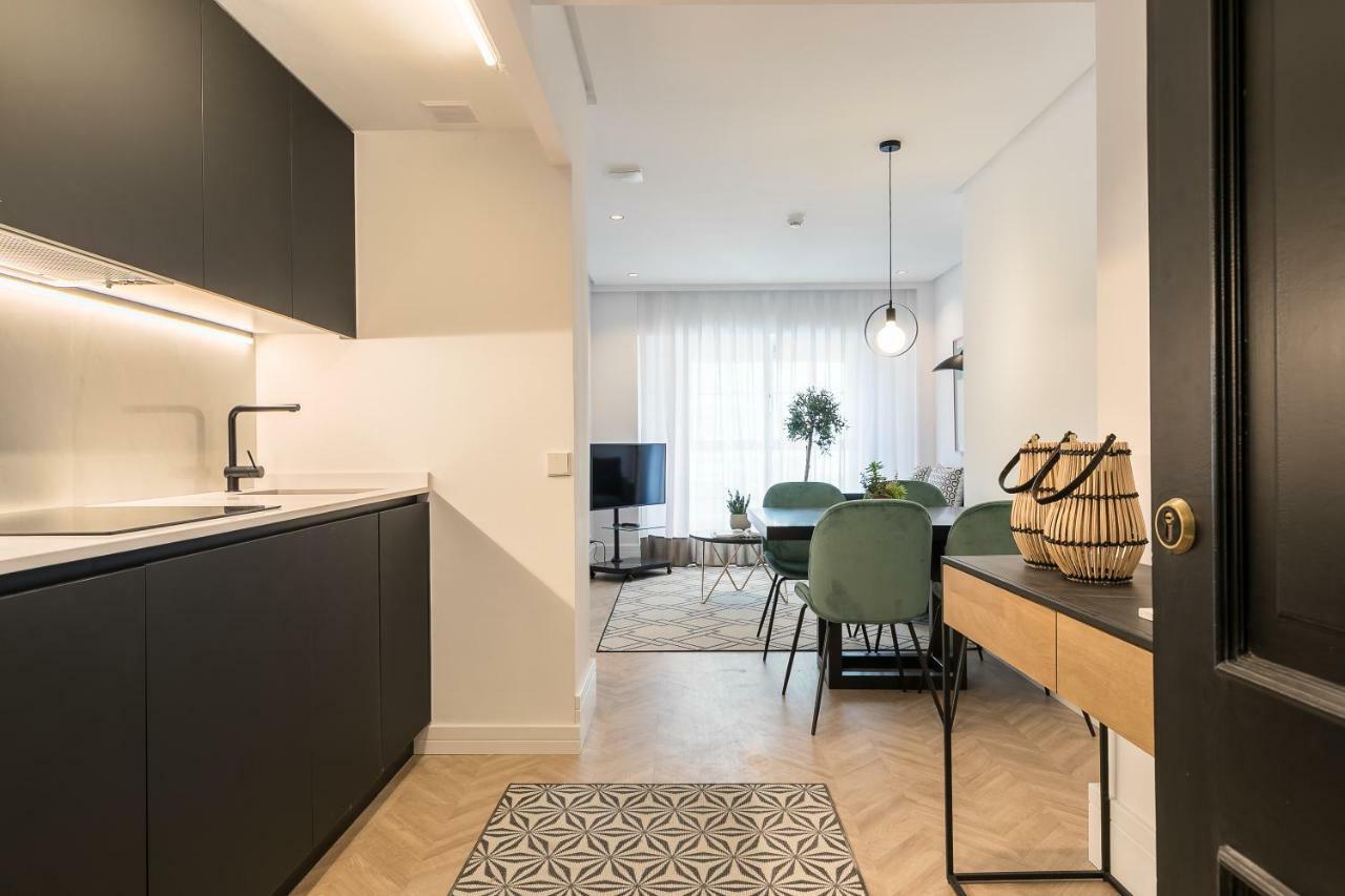 Feelathome Waldorf Suites Apartments 马德里 外观 照片