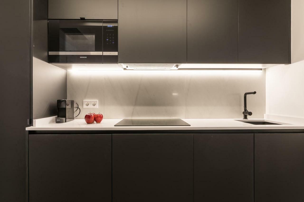Feelathome Waldorf Suites Apartments 马德里 外观 照片