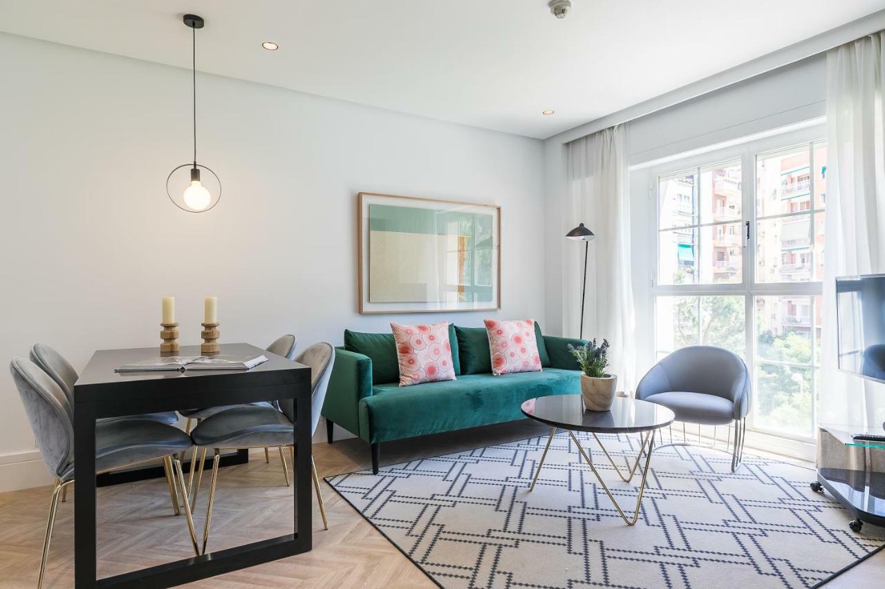 Feelathome Waldorf Suites Apartments 马德里 外观 照片
